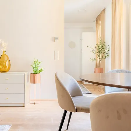 Revliving Garden Am Steinertor Daire